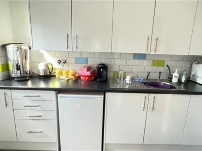 RESIDENTS COMMUNAL KITCHEN